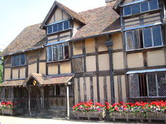 Stratford-upon-Avon & Hidcote Manor Garden