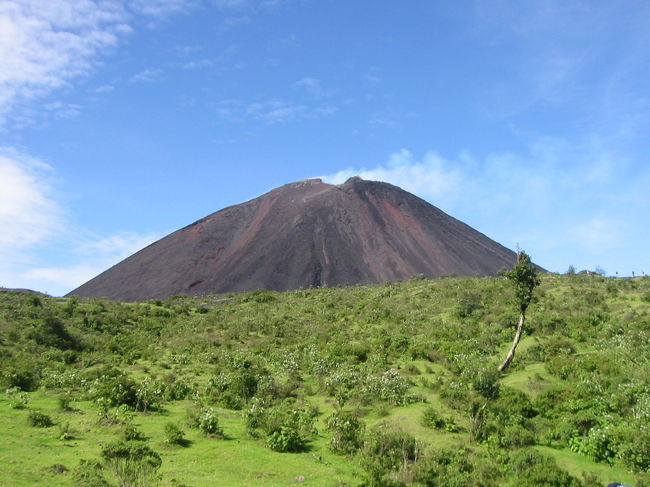 アンティグアからバスで1時間。生まれて初めての火山！