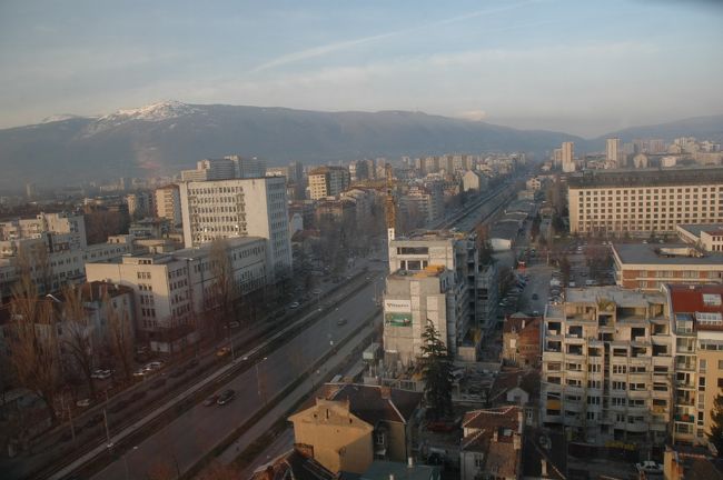 日本・ブルガリア国際版画展がソフィアで開催され出品、出席してきました。ソフィアの市民生活をかいま見みました。