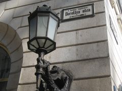 2006年ハンガリーとルーマニア旅行第２目(1)ブダペスト：デアーク広場からヴェルシュマルティ広場