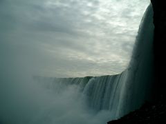 カナダ訪問記 ｢世界最大の水量｣ナイアガラ瀑布