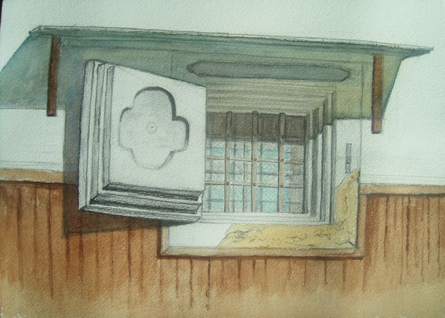 <br /><br /><br /><br /><br /><br /><br />10月の末から11月の初めにかけて滋賀県へ行ってきました。<br /><br />義母が日本画をやっているのですが、その日本画教室の写生旅行について行ったのです。<br /><br />表紙の水彩画は近江八幡堀で見た古い蔵の窓です。<br /><br />蔵の窓ってなにか興味を起こさせます。<br /><br />蔵の頑丈な壁の厚さが表現されている部分です。日本独特のデザイン。<br /><br /><br />近江八幡は興味深い町でした。<br /><br />お城のあった八幡山を囲む御堀とか<br /><br />古い近江商人商家の町並みとかを見物しました。<br /><br />この町は1585年に豊臣秀次によって八幡山城と共にその城下町として築かれました。<br /><br />恥ずかしながら私が知らなかったのはこの豊臣秀次という人のことです。<br /><br />1568生まれ1595没27年の生涯。<br /><br />秀吉の姉の子なんですが、秀吉と共に働き共に出世し、<br /><br />最後には秀吉の後継者として秀吉の養子となり関白にまでなってしまう。<br /><br />しかしその後秀吉に実子（淀君との間に秀頼）ができたことから<br /><br />秀吉の邪魔になり謀反を働いたとして一族郎党含め抹殺されるに至る。<br /><br />こんな人生もあり得るかと理不尽な気持ちが残ります。<br /><br />秀吉よあんたが悪い<br /><br />散々褒めて頂上まで上げておいて最後に墜落させて殺すなんて。<br /><br />秀次の話に関連して色々悲話があります。<br /><br />例えば駒姫の話。<br /><br />秀次が秀吉の全国統一のために東北へ出兵したとき山形の最上義光宅に<br /><br />宿泊しその時姫の駒姫を見初め側室として招きいれることとした。<br /><br />近江八幡へ輿入れした直後、この秀次事件が起こり駒姫も連座して京都三条河原で処刑された。<br /><br />関白様の新婚花嫁が一転して処刑。御年16歳。<br /><br />このとき秀次に連座して京都の三条河原で処刑された妻妾子女はなんと39名。<br /><br />駒姫だけがかわいそうではありません。<br /><br /><br />加えて秀次側近の前野長康等の家臣連中も秀次の無実を主張したがために多くが切腹させられている。<br /><br />もともと秀吉の忠臣だった人々で秀吉自身が秀次に与えた家臣達なんです。<br /><br />秀吉自身も可愛がっていた部下達。こんな乱暴なことってありますかね。<br /><br />狂気と化した独裁者秀吉の末期。<br /><br />1595年のことです。<br /><br />その後秀吉は朝鮮へ再出兵し墓穴を掘り1598年に没した。<br /><br />その時秀吉が後継者とした秀頼はたったの5歳。<br /><br /><br />この秀次のお話って有名なんだそうですね。<br /><br />つい先日も大河ドラマ功名が辻でもやってたみたい。<br /><br />女房にこの話をしたらそんなの知ってると言われました。