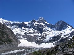 チリ・パイネ国立公園でトレッキング(2日目)
