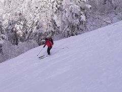 八甲田山　雪がとても少ない年末のツアースキー