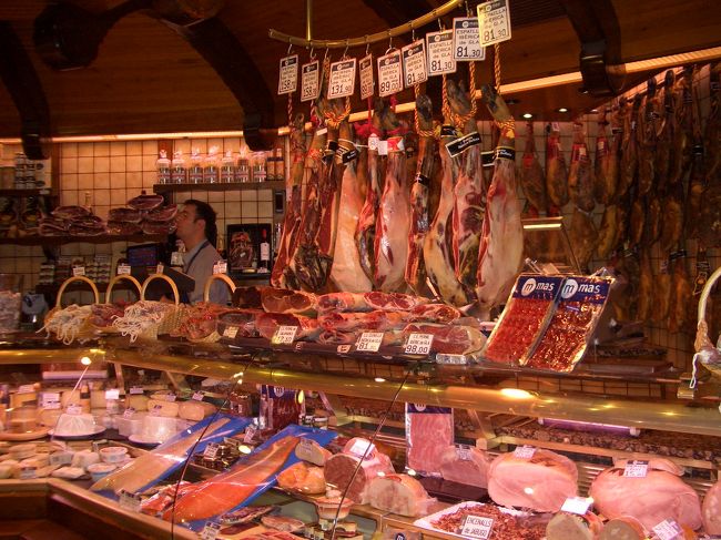 スペインといったら、パエリアにイベリコ豚においしい魚介類がいっぱい～ひたすら美味しい料理ばかりで満足でした♪