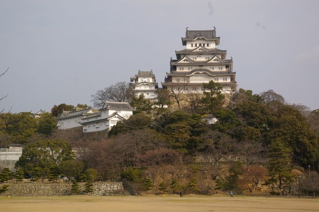 世界遺産に登録されている姫路城を訪れました。<br />その後、同じく世界遺産に登録されている法隆寺にも足を運びました。<br />まずは、姫路城の写真です。