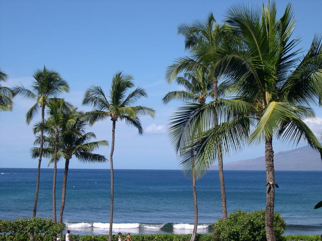 ハワイはオアフには行ったことがあったけれど，<br />マウイは初めて．海はとってもきれいで，<br />海と夕日を堪能してきました．