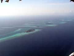 モルディブ　アリ環礁-1