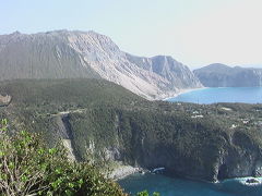 黒潮と伝説につつまれた神津島、天上山を登る。その２