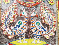 Pakistan Truck Art 面白くてやめられない「けばトラ」ウォッチング　孔雀　Peacocks