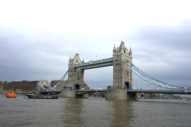 ロンドン観光一日目。<br />今日は、世界遺産に登録されている”グリニッジ天文台”と、”ロンドン塔”をメインにロンドン市内東側を観光する予定。<br />