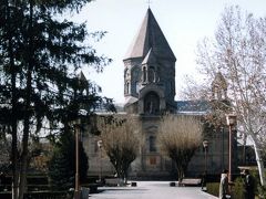アルメニア正教の総本山―エチミアジン