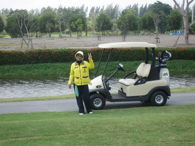 　年に１～２回、ゴルフクラブを担いで　ぶらりと出かけている海外ゴルフ旅行記の「２００６年タイ編その２」です。<br /><br />　第３日目～６日目の様子を記しています。<br /><br />　詳しくは　http://www.ztv.ne.jp/kyoiku/World-Golf-Report/Tahi2006-0-.htm　の旅行記をご覧ください。<br />