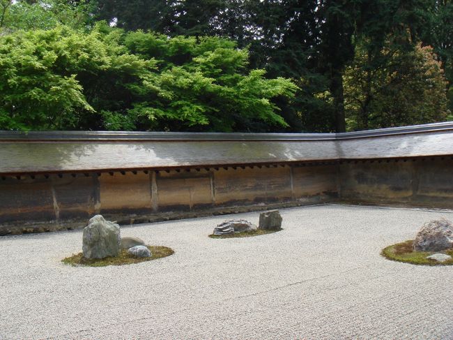 久しぶりに京都を感じる旅行でした。<br />短い時間でしたが龍安寺と南禅寺を満喫！！<br /><br />