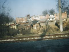 チェチェン共和国で列車ジャック−恩人と赤き狼達　3/4　-グロズヌイでの緊張、誘拐の危機一髪