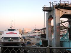 2006秋、韓国紀行16(3/15)：10月6日(1)：インチョン、沿岸埠頭出航、ペンニョンドへ