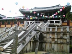 2000春、韓国紀行7(3)：5月2日：釜山上陸、慶州へ、古墳公園、円墳、石窟庵、仏国寺、大雄殿、鐘楼、浦項へ