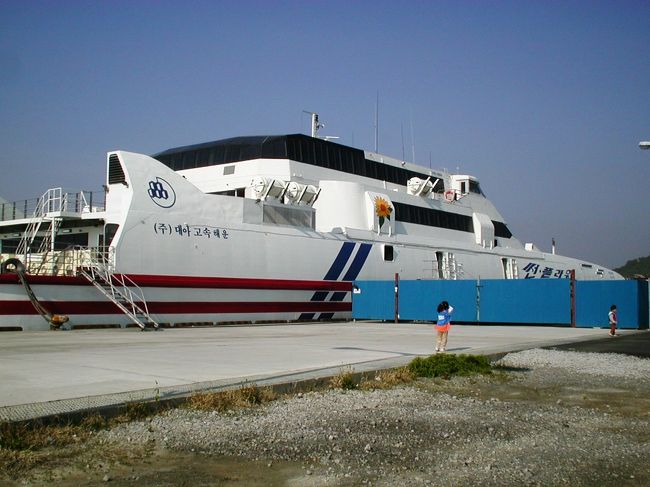 2000春、韓国紀行7(4)：5月3日：ポハンからウルルンへ、予約なしで宿探し、車を借り切ってウルルンド周遊