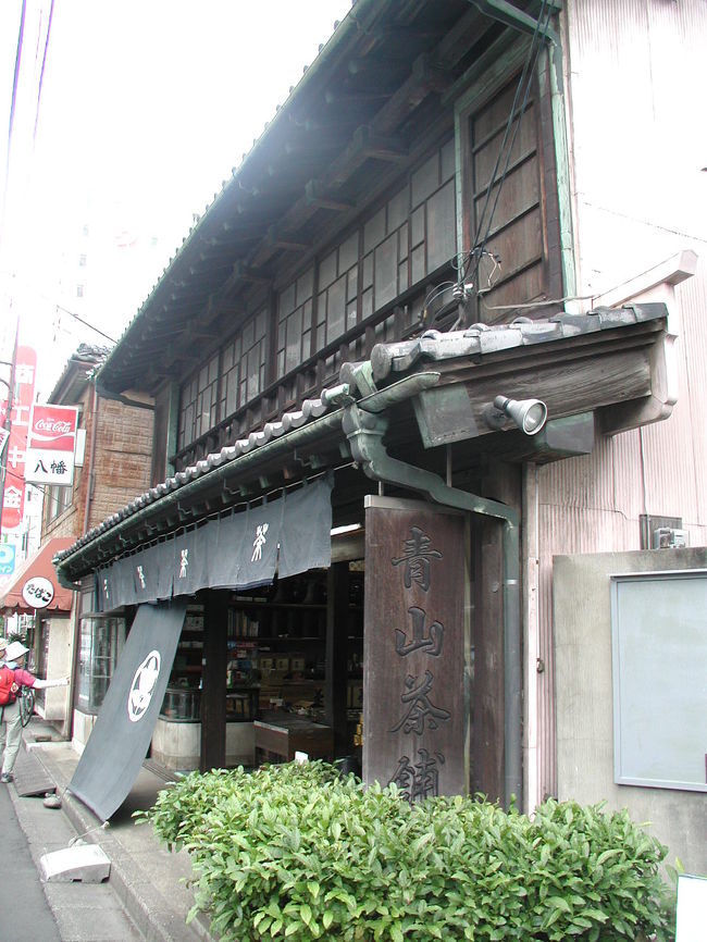 あるクラブの中山道を歩くイベントに参加している今回は蕨宿から大宮宿まで歩いた。先月と違い、暑い中にも爽やかな風に助けられて歩くことができた。蕨宿〜今回は浦和宿。