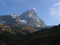 チェルヴィニア、セルビニア　Cervinia　イタリア側からマッターホルンを見る