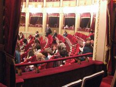 2006年ハンガリーとルーマニア旅行第21日目ブカレスト２日目(4)：オペラ座へ行こう！（朝と夜）