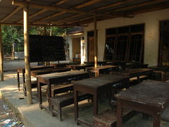 スラムの学校　　ロンボク島