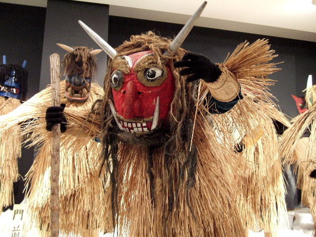 　世界遺産の白神山地ハイキングをメインに、夏の東北旅行を職場の仲良し仲間と行ってきました。<br />　久し振りの新幹線、美しい海と山を満喫、あらためて自然は素晴らしい！　先ずは男鹿半島観光でスタ－ト～