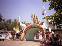 モーラミャインの巨大仏