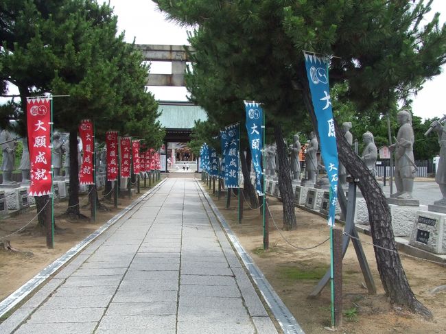 7月吉日・・仕事を終え羽田空港発のスカイマークで神戸空港に降り立ちました。友達連中と鳥取、岡山への旅である。到着した日は三宮で泊まり、翌朝レンタカーを借り、出発。鳥取砂丘-投入堂-倉吉-境港-倉敷（泊）-牛窓を抜ける1泊2日の旅行記?赤穂編　です。<br /><br />牛窓を出発し、次なる目的地は赤穂です。牛窓から赤穂へは下道です。途中、海鮮物を食べましたが余り記憶に残ってないって事はたいした味じゃなかったんだと思う（笑）<br /><br />赤穂・・塩、赤穂浪士ぐらい？？所々で売られてる塩を試食して「うーん・・」と必殺考えるフリ！　美味しかった。そしてとても良いおばちゃんが「ほれ、これも」と言うので取ってみたらゆで卵！塩つけて食べなさいと言われました。車の中で食べたけど美味しかった～。<br />結局塩は買ってないけど・・（せこっ！）。<br />赤穂浪士・・幕末好きのおいらにとっては全く興味がない時代なのでさくっと寄って腹が減ったから明石へGO！