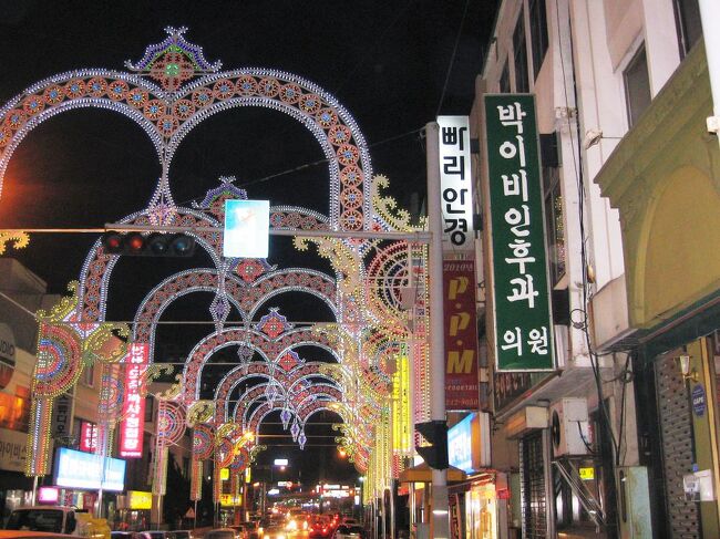 2006春、韓国紀行15(4/20)：4月27日(3)：木浦、木浦の宿探し、港町で晩酌、初めて食べたエイの刺身