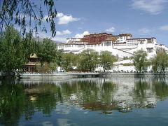 美しきポタラ宮とアグレッシブ問答修行　チベット旅行記７