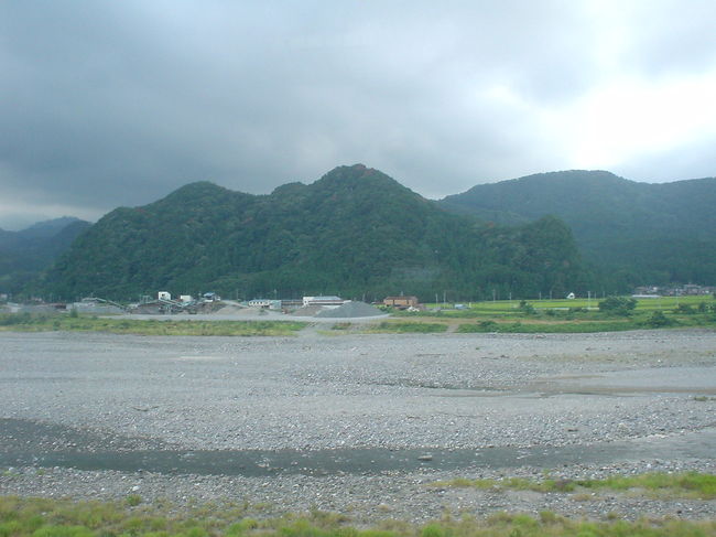 夏のイベントとして家族で新潟糸魚川～岐阜県飛田高山までの旅をしました～～～。<br />毎日「移動」と言うちょこっと疲れた旅でもありましたが<br />色んなところに行けて良かったです。