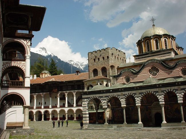 ブルガリア聖教会の本山的な存在。<br />男子の修道院です。<br />また、ここには、一般人も宿泊が出来ます。