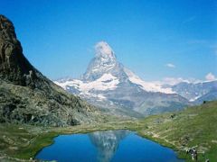 壮大な自然　モンブラン　逆さに映る自然の美しさ　～スイス～