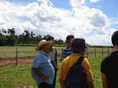 パラグアイ紀行05-イグアスで考えたこと。日系人大規模農家とパラグアイ人小農。