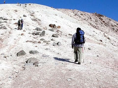 山登り記-2007-／紅葉のニセコで１日２山～（その２）イワオヌプリ