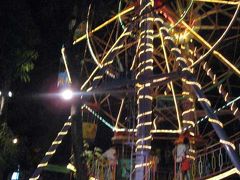 夜の遊園地　＆　マキシムカフェ