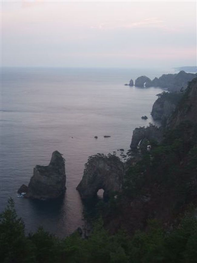 北山崎に何とか日没までに間に合いました．思ったより壮観な眺めで行ってみた価値はありました．