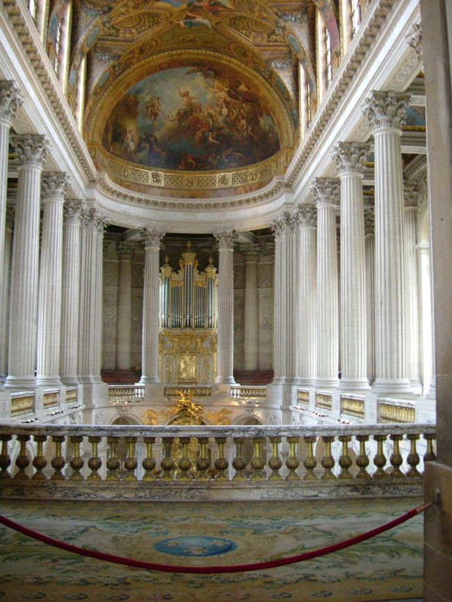 ６日目　ヴェルサイユ宮殿<br /><br />王室礼拝堂　ルイ16世とマリー・アントワネットの結婚式が行われたそうです