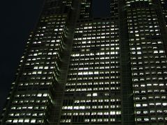 　　東京都庁　夜景
