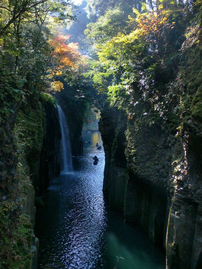 雲海　高千穂峡　Takachiho　Station　<br />2007年晩秋11月三連休の高千穂の様子です。<br /><br />写真　高千穂峡　真名井の滝<br />