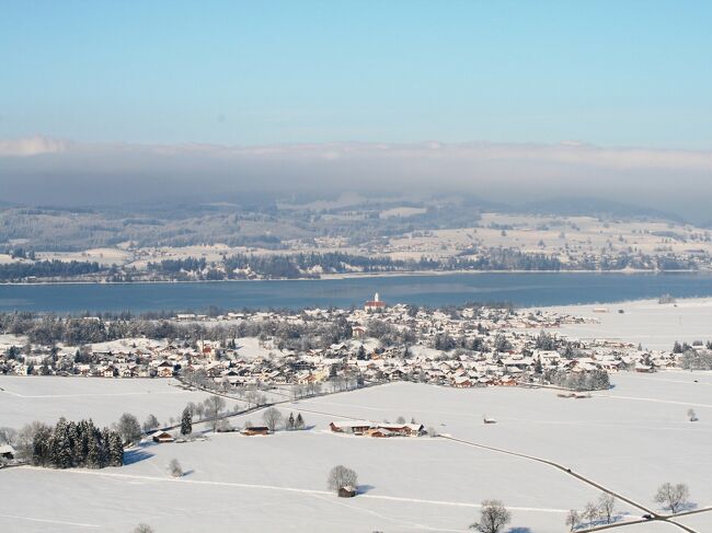 2007暮、ドイツ旅行記(17/20)：12月16日(3)：フュッセン、ノイシュヴァンシュタイン城、お城からの眺望