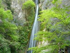 絹掛の滝「松村探検隊、岡山の洞窟を行く！　その２」