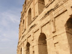 チュニジアは今日も晴れだった10　「エル・ジェムでローマを感じる」