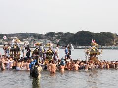 江ノ島の寒中神輿錬成大会