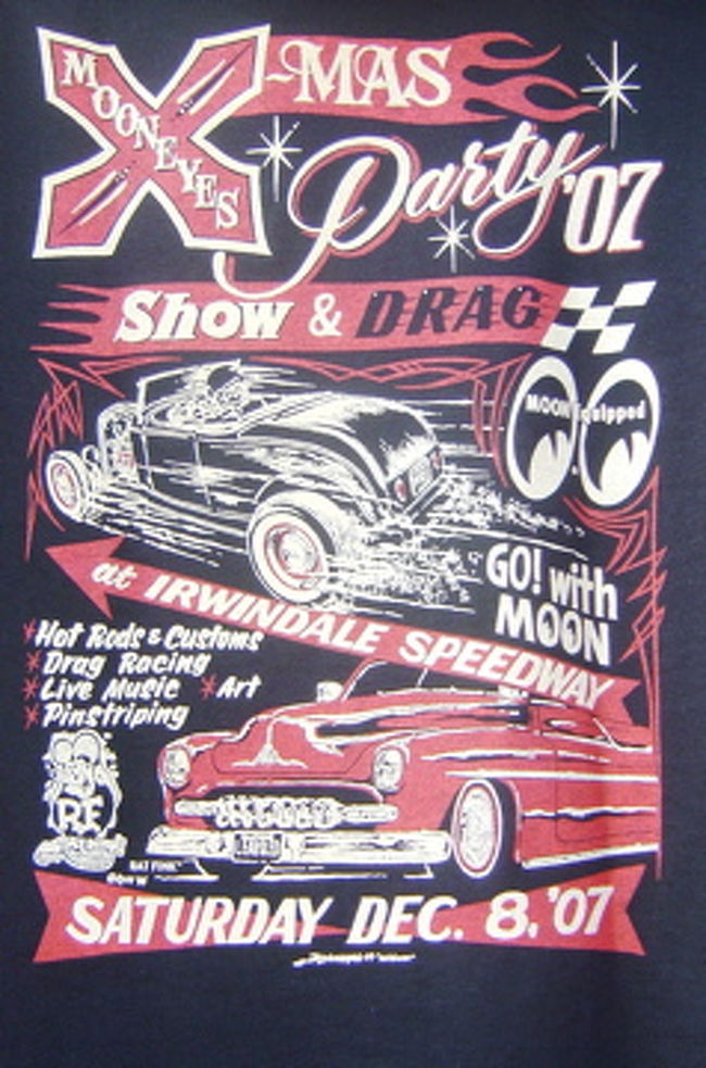 2007年12月8日　毎年恒例のMooneyes Xmas Party &#39;07に行ってきました。<br />2006年より会場がIrwindale Speedwayになり、ますますパワーアップしたこのショーは、Car Showあり、Drag Raceあり、そしてピンナップガールコンテストありの<br />充実した内容で1日中楽しめるイベントです。