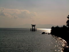 白鬚神社大鳥居と琵琶湖