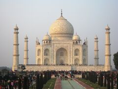 2008冬、インド旅行記(15/27)：1月27日(7)：アグラ、タージ・マハル廟、南門