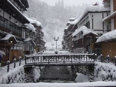 大雪の銀山温泉