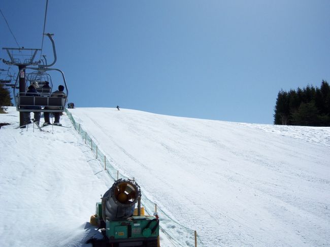 2月の菅平で大雪にぶつかり、何とか家にたどり着いた頃「3月に菅平に行こう!」とお誘いメールが入りました(;一_一)<br />返事を渋ってましたが、結局行きました。<br />今年3度目の菅平<br />今度こそは、滑ったのか・・・。